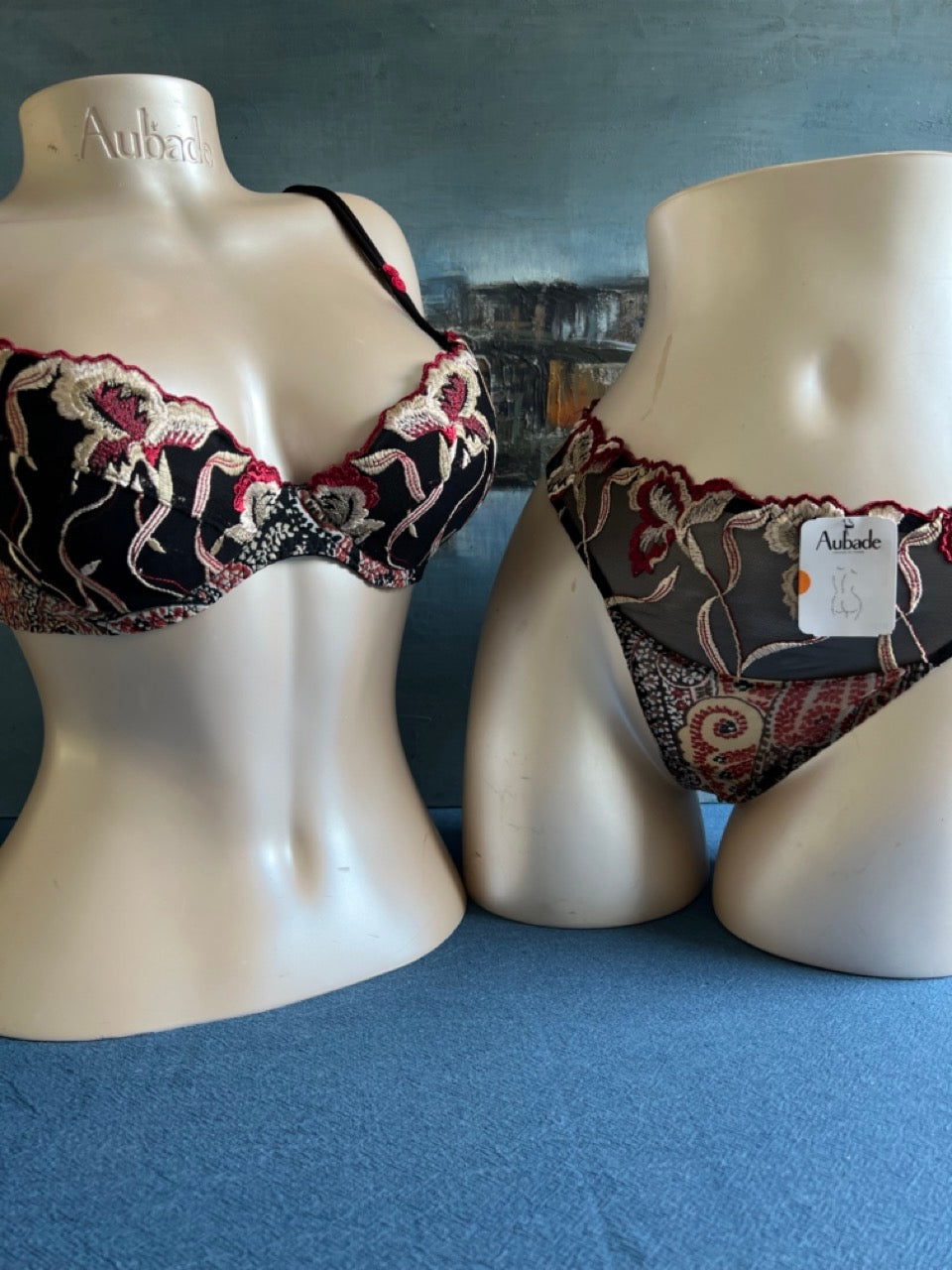 Culotte tanga - JARDIN D'IRIS (noir) - Aubade