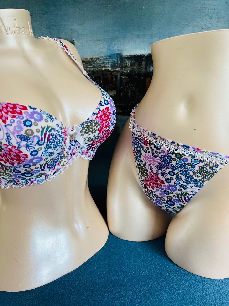 SG push up - SHOW LIBERTY - Lise Charmel ANTIGEL