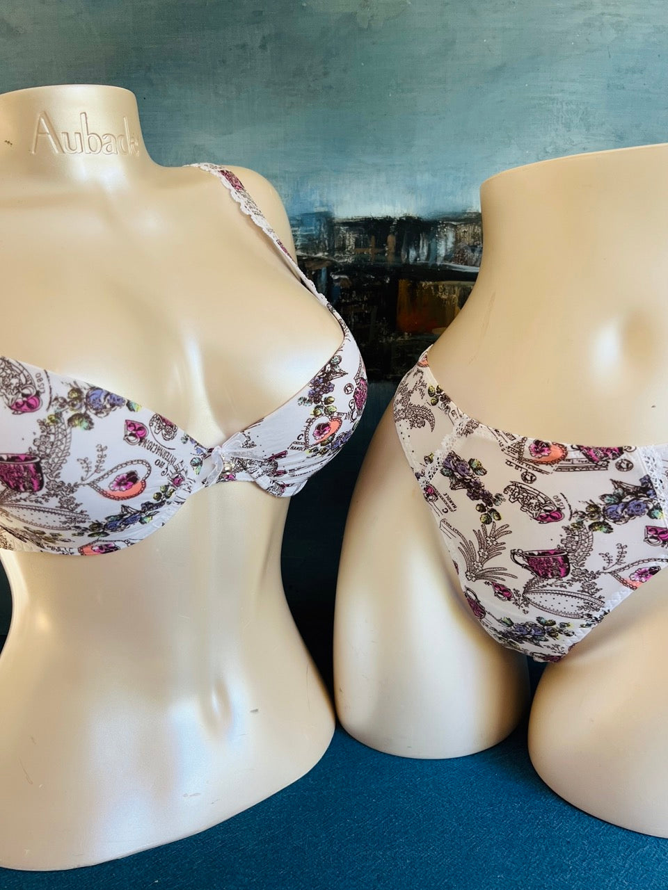 Culotte tanga - FLIRT AU TRIANON - Lise Charmel ANTIGEL