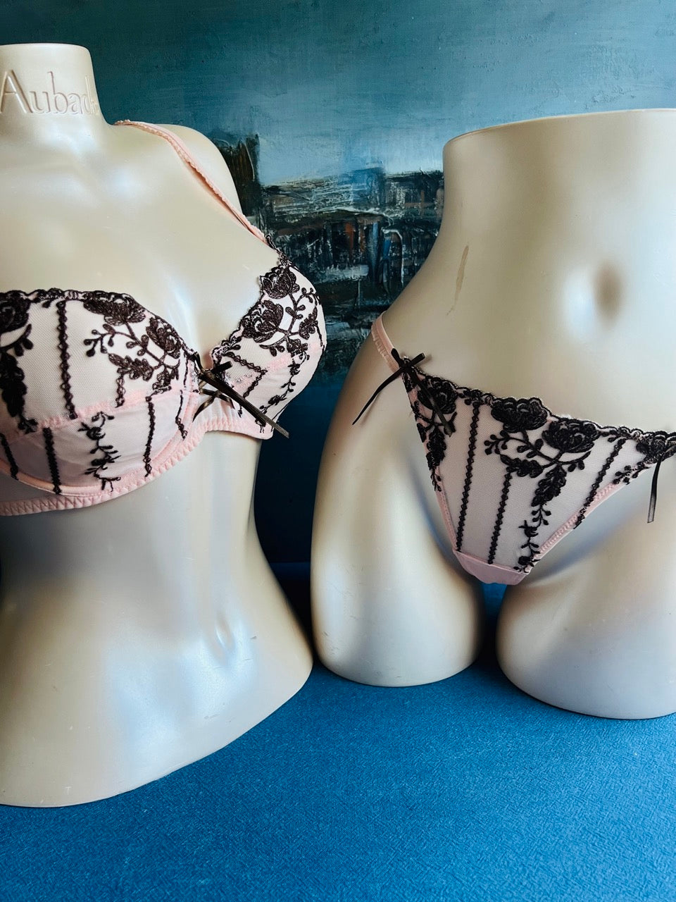 Culotte string (rose) - PIEGE - Lise Charmel