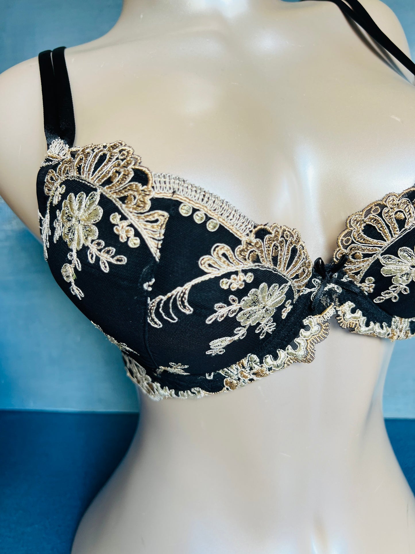 SG push up - OBESSION - Lise Charmel