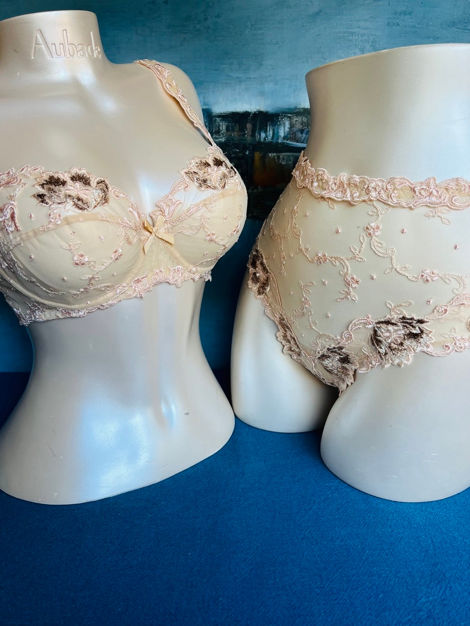 SG corbeille beige - MOTS D'AMOUR - Lise Charmel