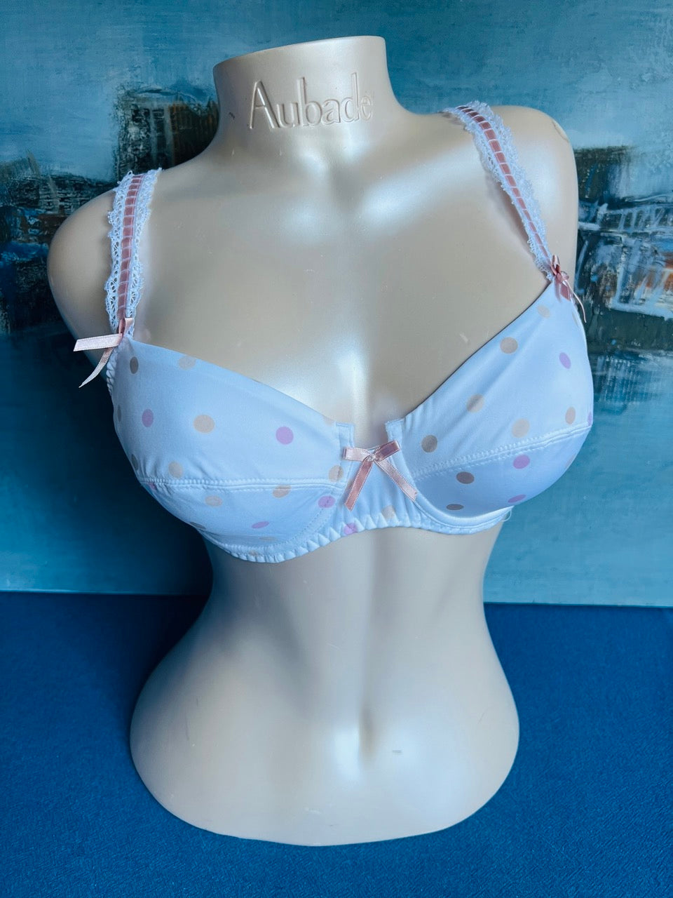 SG emboitant - LES FILLES - Lise Charmel ANTIGEL