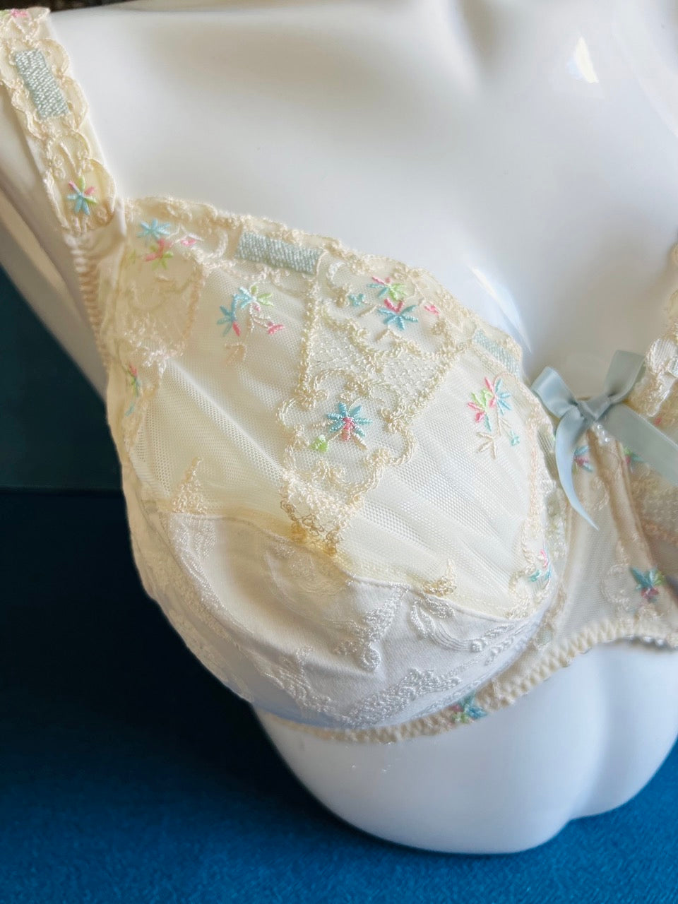SG emboitant ivoire - MARIE ANTOINETTE - Louisa Bracq