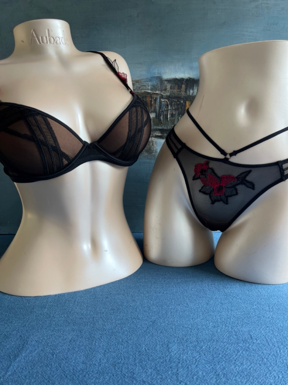 SG push up version 1 - NEW EXPERIENCE (noir) - Lise Charmel