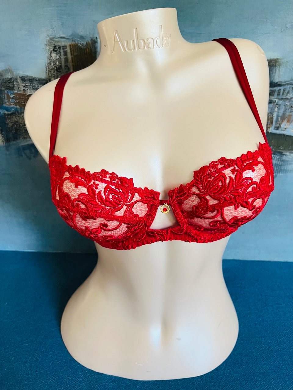 SG corbeille - SERTI GUIPURE rouge - Lise Charmel