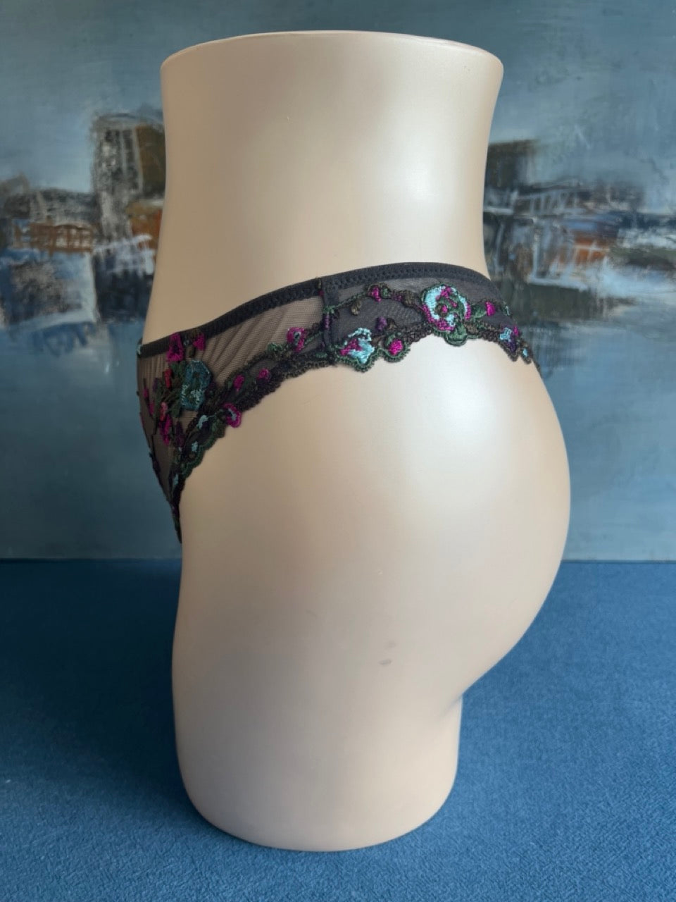 Culotte tanga  - DENTELLE DE FLEURS - Lise Charmel