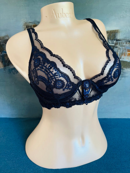 SG triangle - SUBLIME ASSUR - Lise Charmel