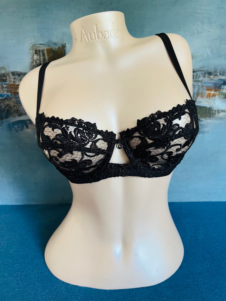 SG corbeille - SERTI GUIPURE noir - Lise Charmel