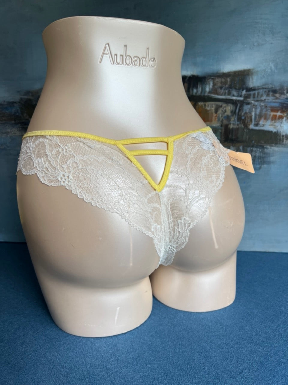 Culotte tanga - FRAGRANCE VOYAGE (jaune) - Lise Charmel