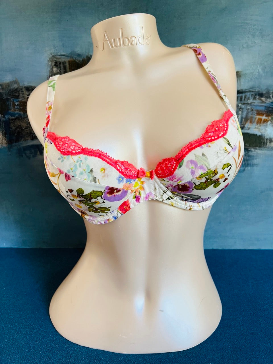 SG push up - FILLE EN FLEUR - Lise Charmel ANTIGEL