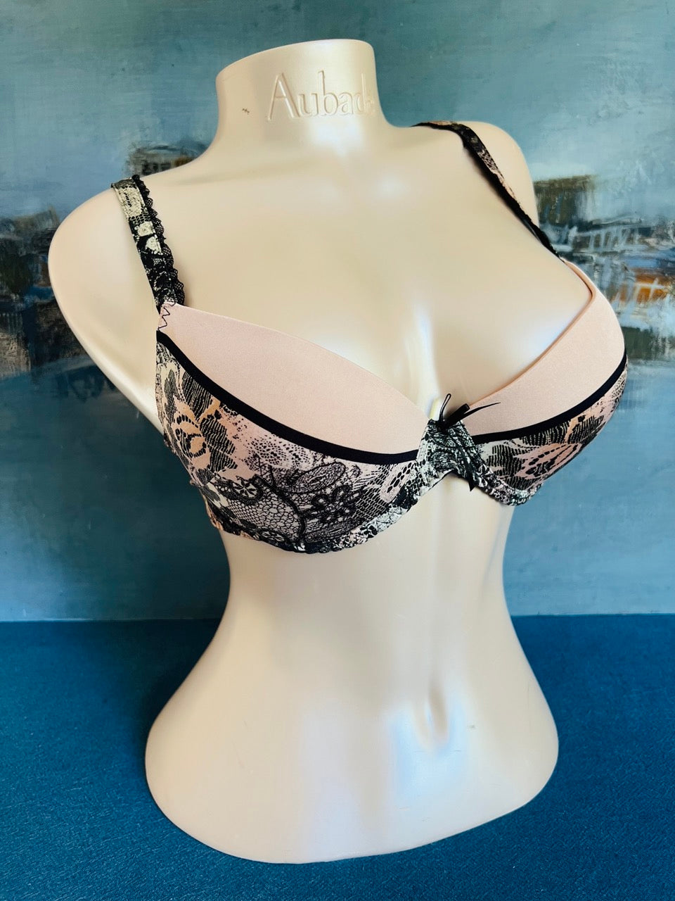 SG push up - DENTELLE AU COEUR - Lise Charmel ANTIGEL
