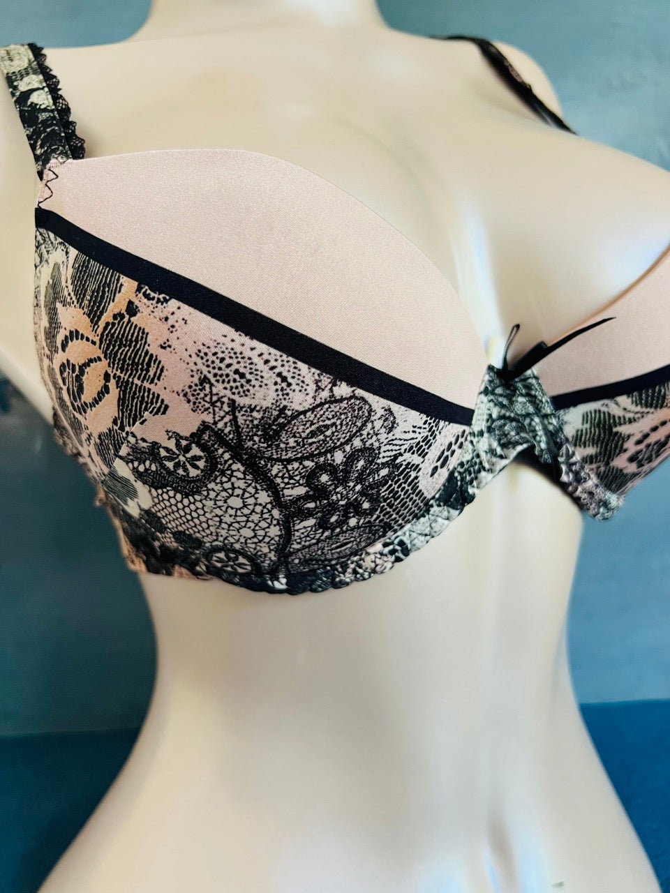 SG push up - DENTELLE AU COEUR - Lise Charmel ANTIGEL