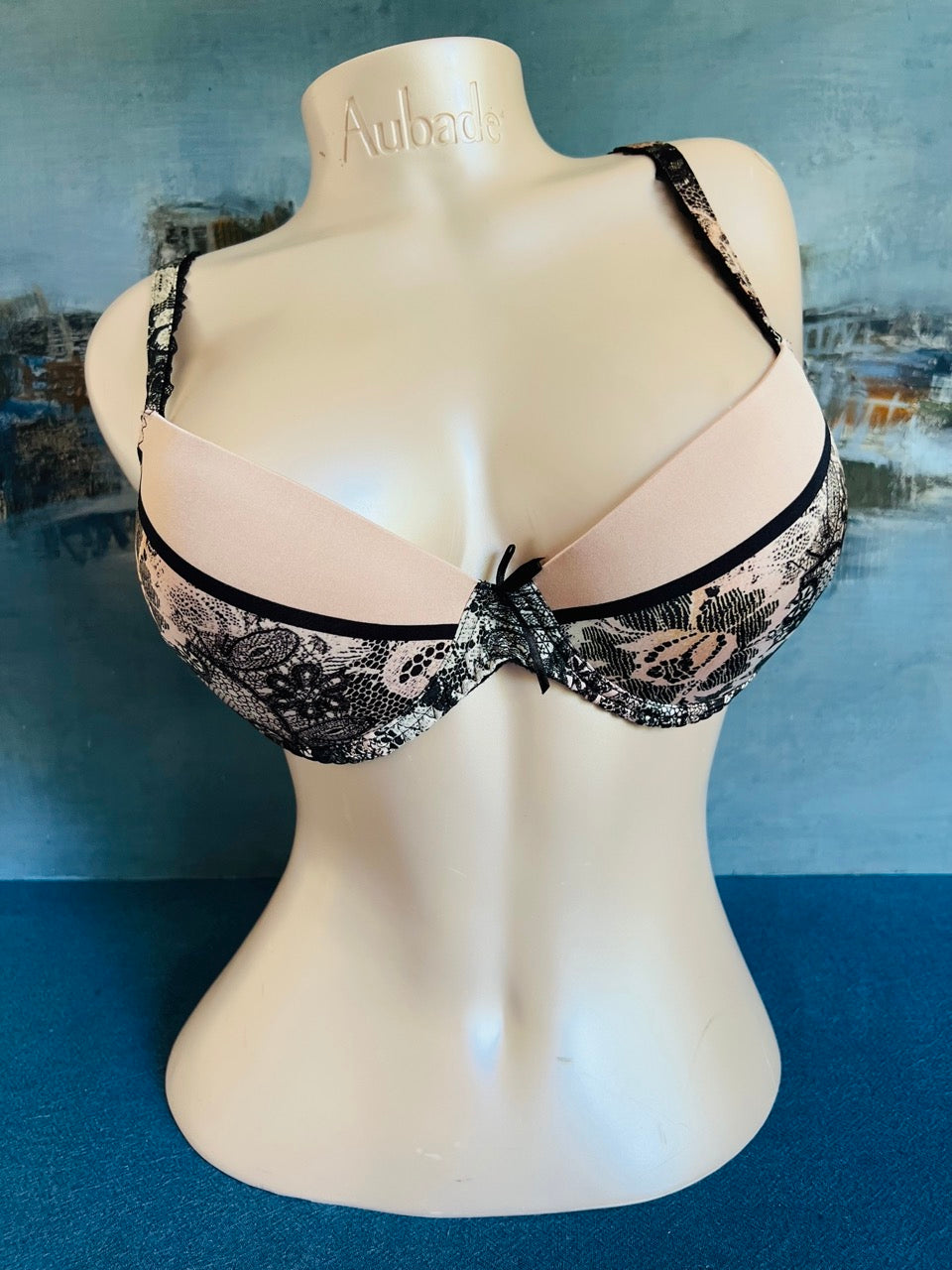 SG push up - DENTELLE AU COEUR - Lise Charmel ANTIGEL