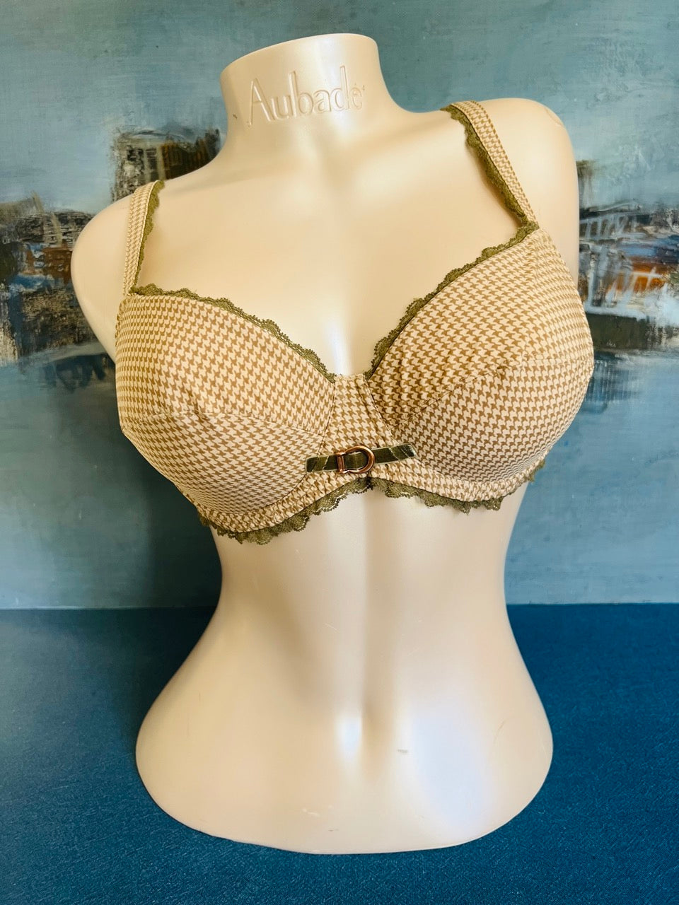 SG corbeille fitting - LA CAVALIERE - Lise Charmel ANTIGEL