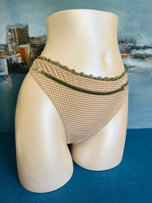 Culotte tanga - LA CAVALIERE - Lise Charmel ANTIGEL