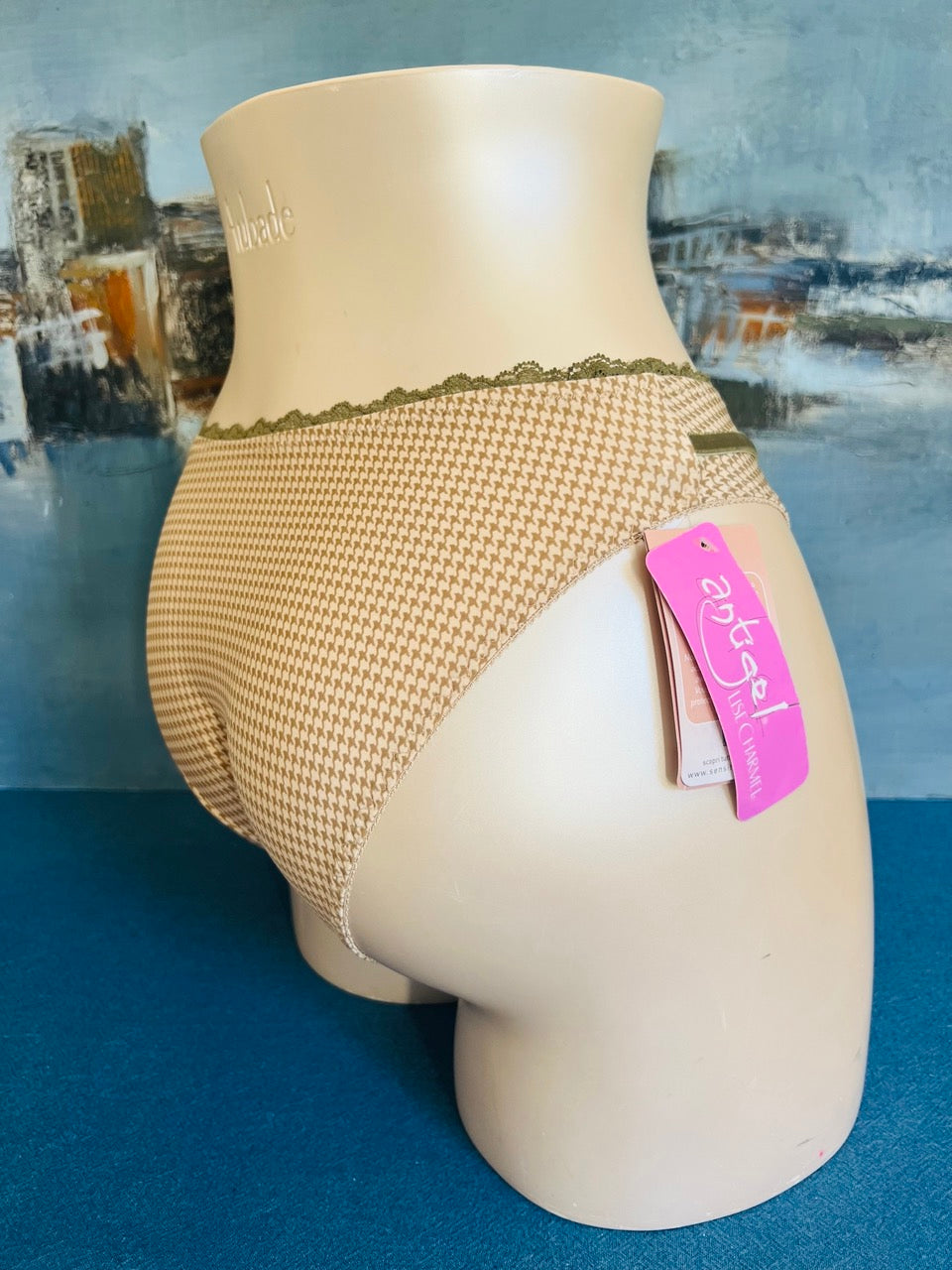 Culotte brésilienne - LA CAVALIERE - Lise Charmel ANTIGEL