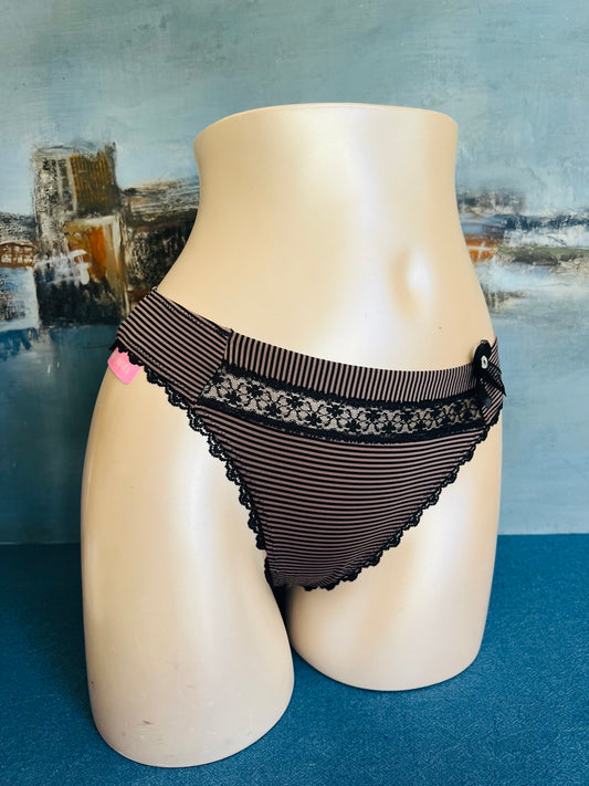 Culotte brésilienne - ON THE DECK - Lise Charmel ANTIGEL