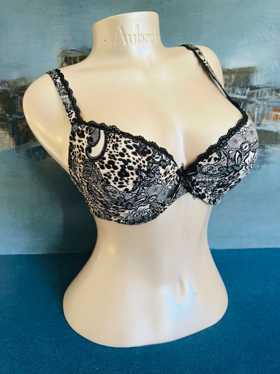 SG push up - FELINE EN DENTELLE - Lise Charmel ANTIGEL
