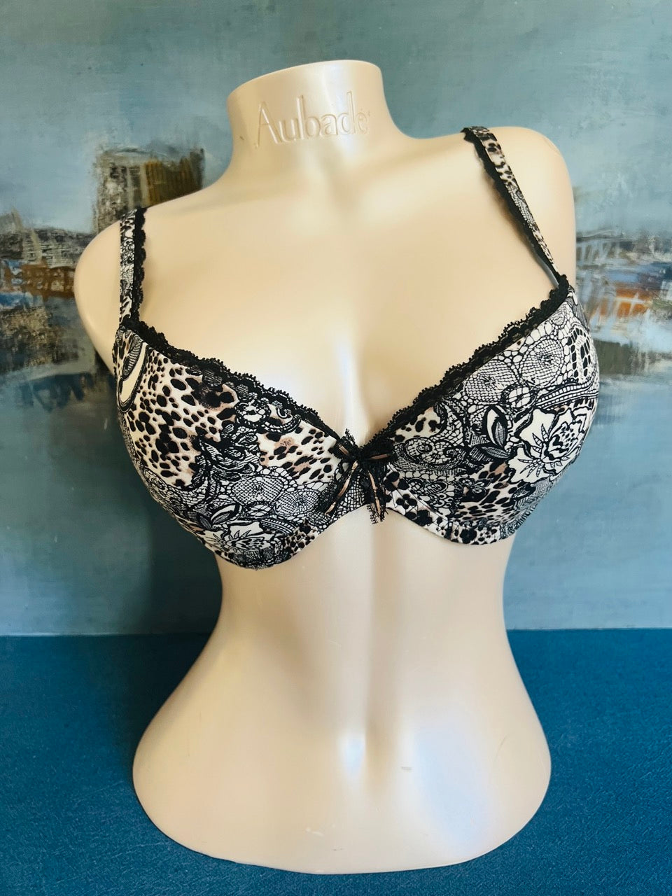 SG push up - FELINE EN DENTELLE - Lise Charmel ANTIGEL