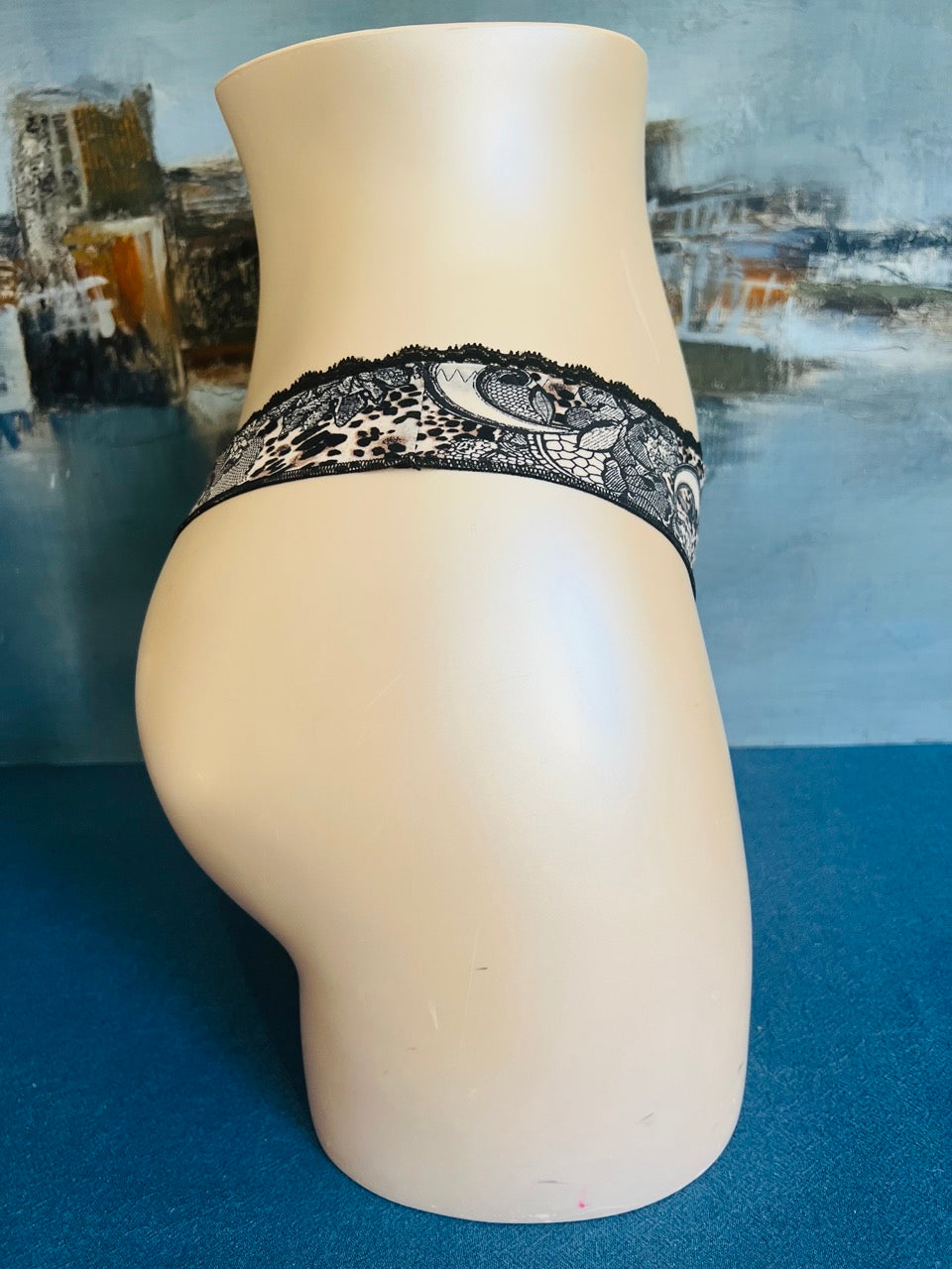 Culotte tanga - FELINE EN DENTELLE - Lise Charmel ANTIGEL