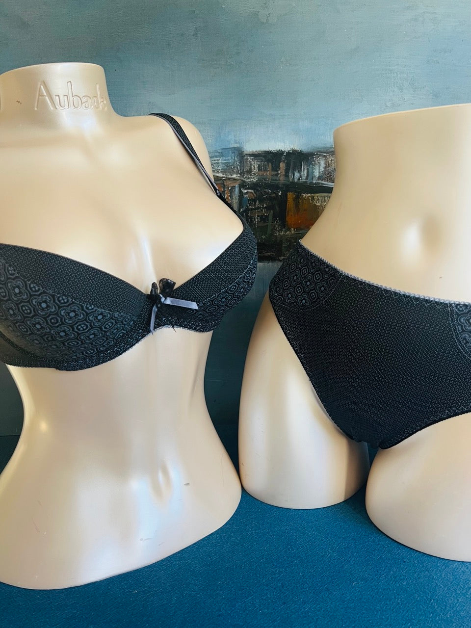 SG push up - CAMPUS GIRL - Lise Charmel ANTIGEL
