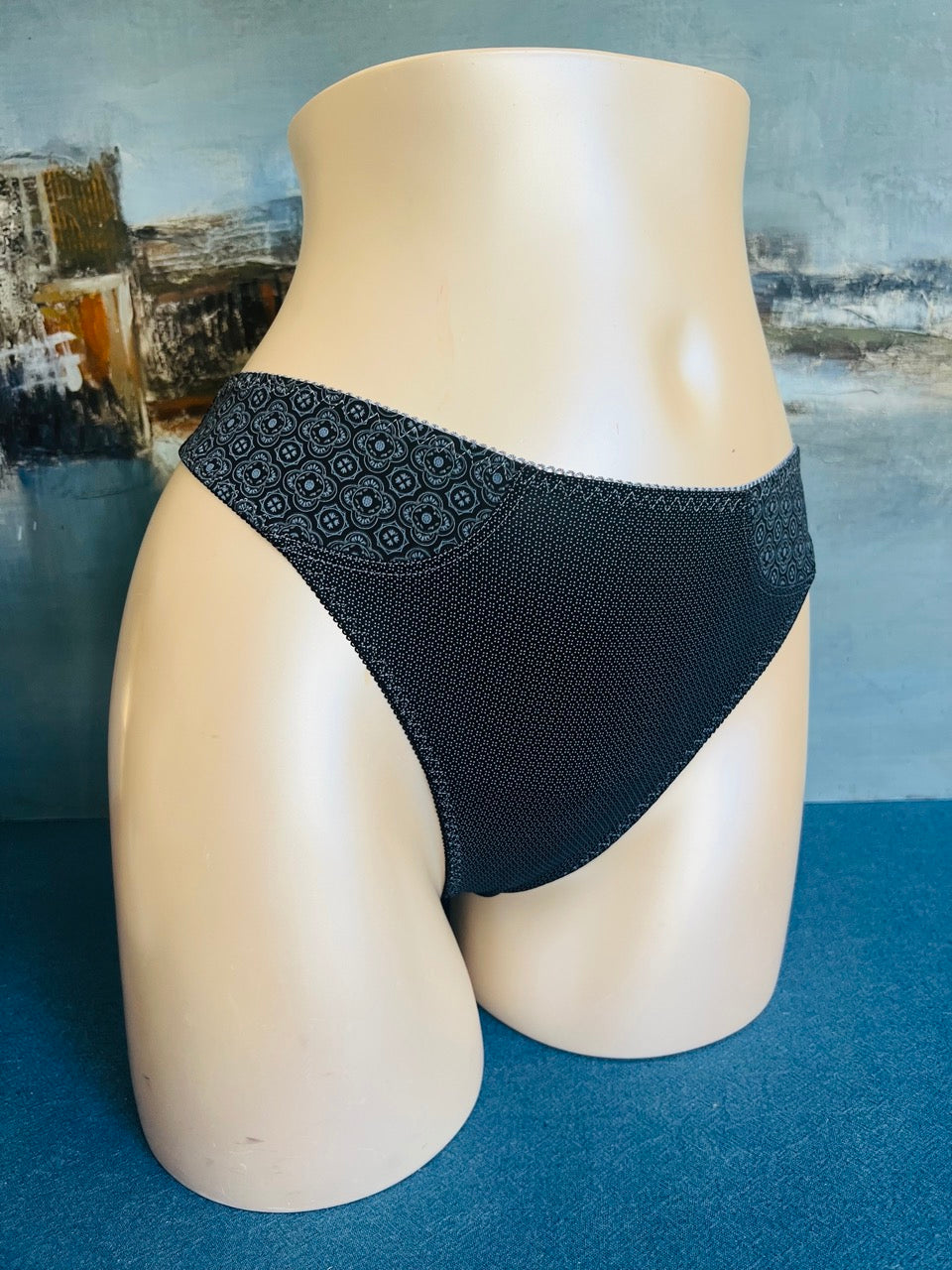 Culotte tanga - CAMPUS GIRL - Lise Charmel ANTIGEL
