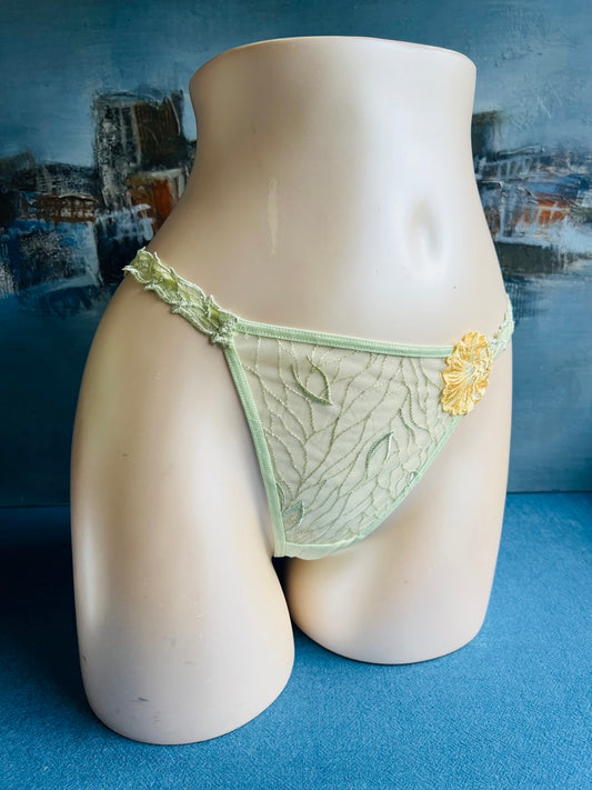 Culotte string vert - FLAMME ET FLEUR - Lise Charmel