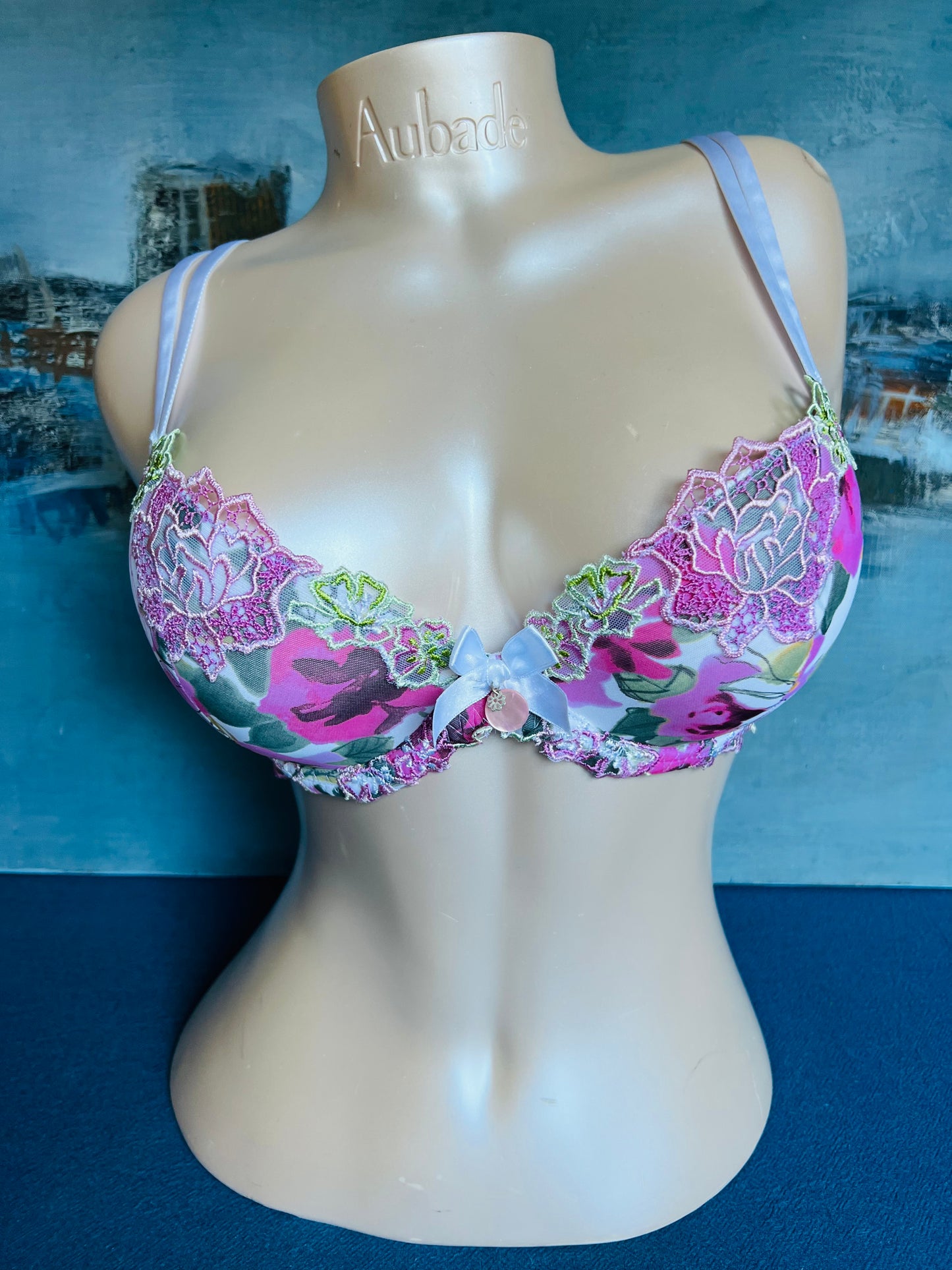 SG push up blanc - JARDINS INTIMES - Lise Charmel