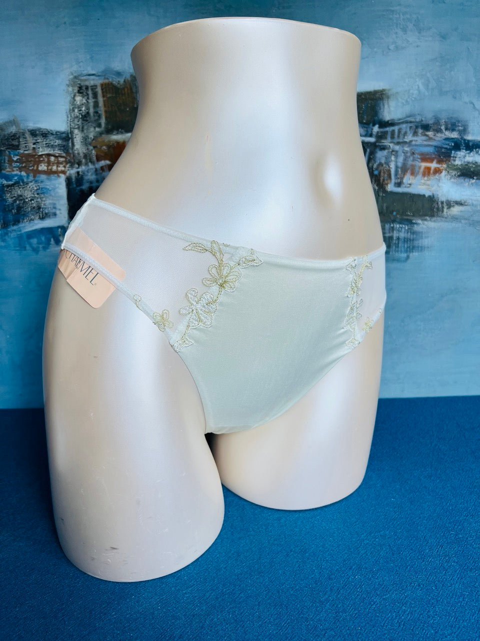 Culotte brésilienne ivoire - AMOUR DELICE - Lise Charmel