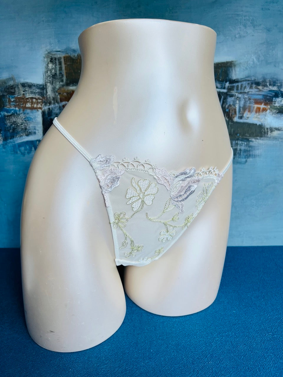 Culotte string ivoire - AMOUR DELICE - Lise Charmel