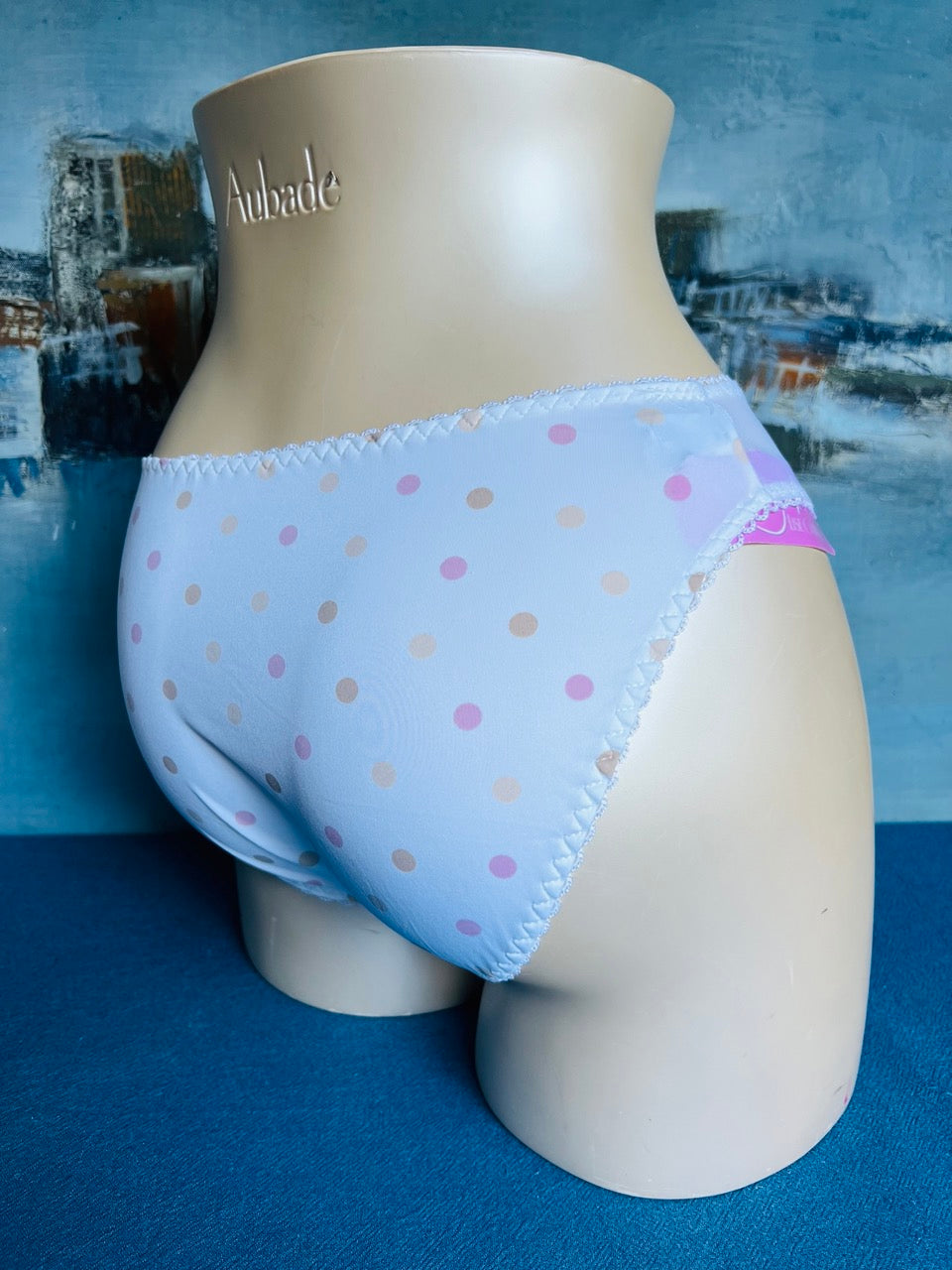 Culotte brésilienne - LES FILLES - Lise Charmel ANTIGEL