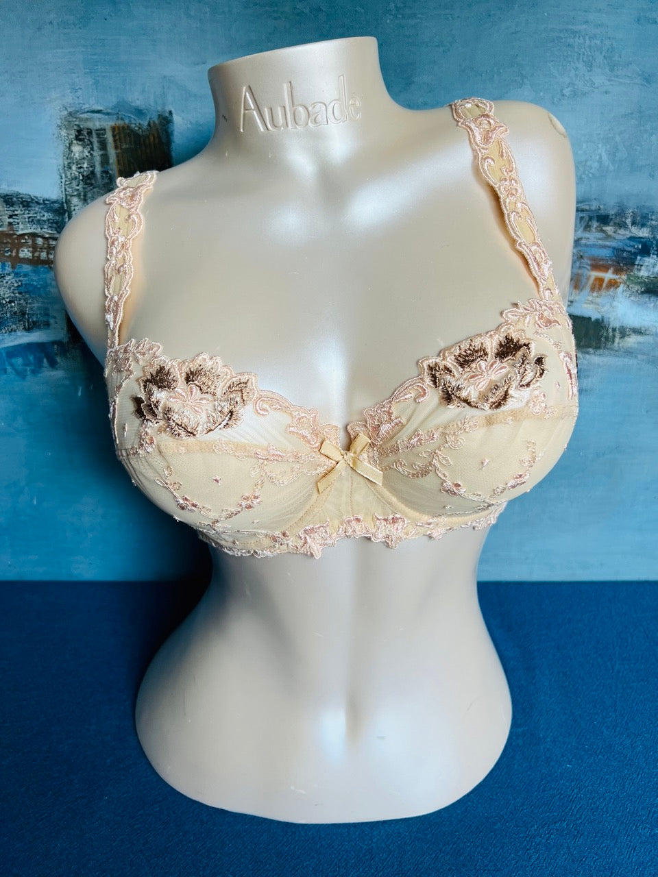 SG corbeille beige - MOTS D'AMOUR - Lise Charmel